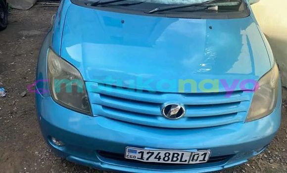 Buy Used Toyota Ist Blue Car in Kinshasa in Kinshasa Buy Used Toyota Ist Blue Car in Kinshasa in Kinshasa