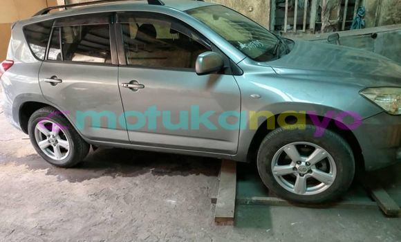 Buy Used Toyota RAV4 Silver Car in Kinshasa in Kinshasa Buy Used Toyota RAV4 Silver Car in Kinshasa in Kinshasa