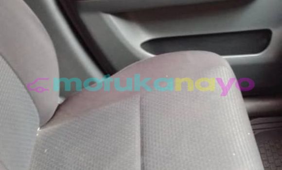 Buy Used Suzuki Swift Silver Car in Kinshasa in Kinshasa Buy Used Suzuki Swift Silver Car in Kinshasa in Kinshasa