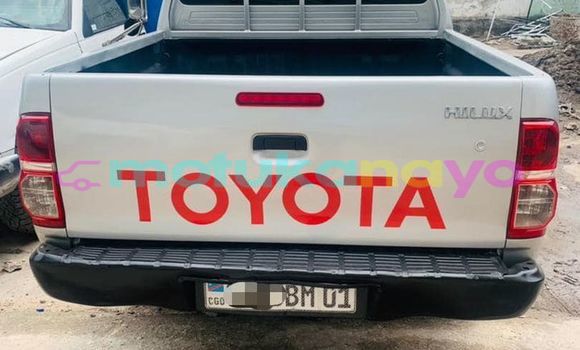 Acheter Occasion Voiture Toyota Hilux Gris à Kinshasa, Kinshasa Acheter Occasion Voiture Toyota Hilux Gris à Kinshasa, Kinshasa