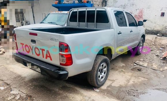 Acheter Occasion Voiture Toyota Hilux Gris à Kinshasa, Kinshasa Acheter Occasion Voiture Toyota Hilux Gris à Kinshasa, Kinshasa