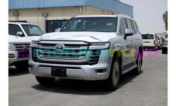 Buy Import Toyota Land Cruiser Other Car in Import - Dubai in Bandundu Buy Import Toyota Land Cruiser Other Car in Import - Dubai in Bandundu