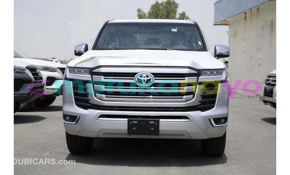 Buy Import Toyota Land Cruiser Other Car in Import - Dubai in Bandundu Buy Import Toyota Land Cruiser Other Car in Import - Dubai in Bandundu