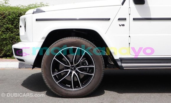 Acheter Import Voiture Mercedes-Benz 190 (W201) Blanc à Import - Dubai, Bandundu Acheter Import Voiture Mercedes-Benz 190 (W201) Blanc à Import - Dubai, Bandundu