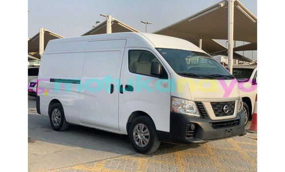 Acheter Import Voiture Nissan Urvan Blanc à Import - Dubai, Bandundu