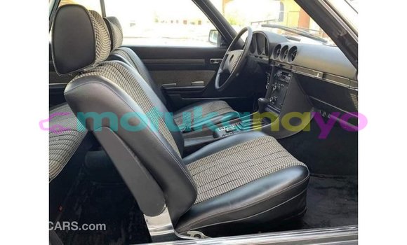 Acheter Import Voiture Mercedes-Benz 190 (W201) Blanc à Import - Dubai, Bandundu Acheter Import Voiture Mercedes-Benz 190 (W201) Blanc à Import - Dubai, Bandundu