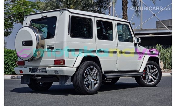 Acheter Import Voiture Mercedes-Benz 190 (W201) Blanc à Import - Dubai, Bandundu Acheter Import Voiture Mercedes-Benz 190 (W201) Blanc à Import - Dubai, Bandundu