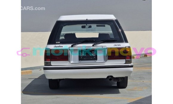 Acheter Import Voiture Toyota Crown Blanc à Import - Dubai, Bandundu Acheter Import Voiture Toyota Crown Blanc à Import - Dubai, Bandundu