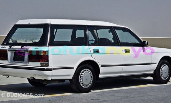 Acheter Import Voiture Toyota Crown Blanc à Import - Dubai, Bandundu Acheter Import Voiture Toyota Crown Blanc à Import - Dubai, Bandundu