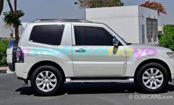 Buy Import Mitsubishi Pajero White Car in Import - Dubai in Bandundu Buy Import Mitsubishi Pajero White Car in Import - Dubai in Bandundu
