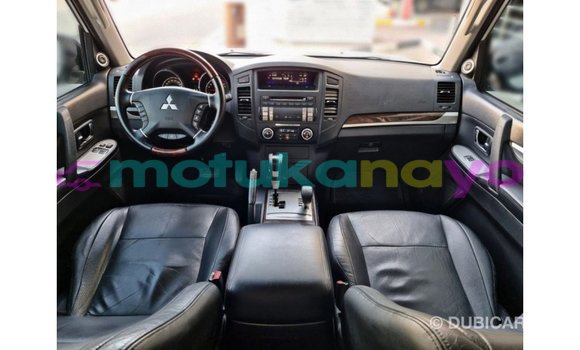 Buy Import Mitsubishi Pajero White Car in Import - Dubai in Bandundu Buy Import Mitsubishi Pajero White Car in Import - Dubai in Bandundu